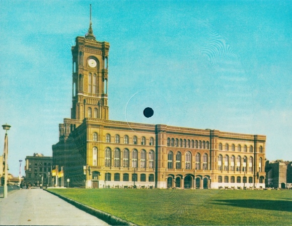Record giant Postcard Berlin Mitte, Red City Hall