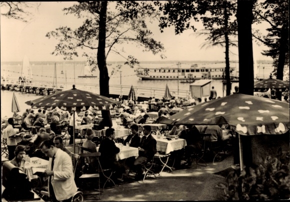 Ak Berlin Köpenick, HOG Müggelseeperle, Terrasse