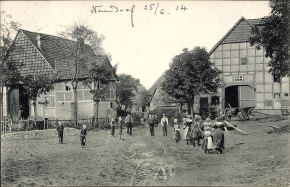 Ak Bad Nenndorf an der Weser, Bauernhof mit Kindern