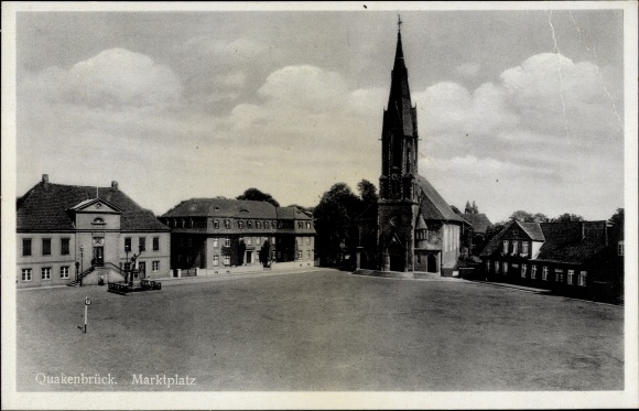 Ak Quakenbrück in Niedersachsen, Marktplatz, Kirche, Rathaus