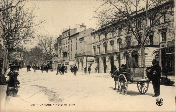 Ak Cahors Lot, Hôtel de Ville, Innenstadt,  Architektur, Kutschen