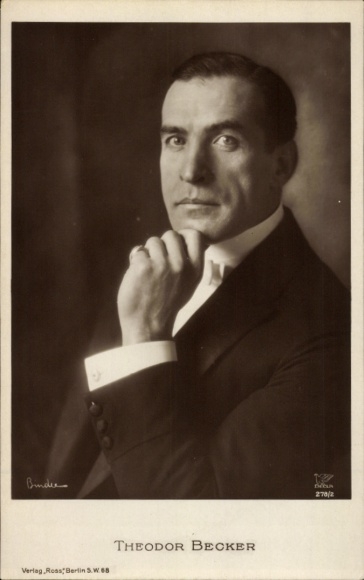 Postcard Actor Theodor Becker, portrait