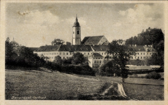 Ak Dietramszell in Oberbayern, Blick auf Kloster