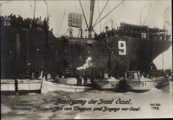 Postcard Insel Saaremaa Ösel Estonia, occupation of the island, disembarkation of troops, warship, I WW