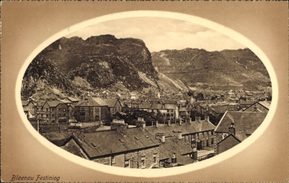 Postcard Blaenau Ffestiniog Wales, city view, mountains, historical architecture
