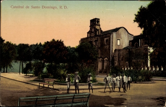 Postcard Santo Domingo Dominican Republic, Cathedral of People, Park, Benches