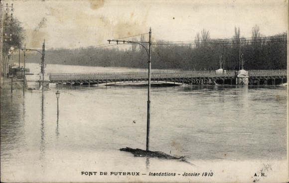 Ak Puteaux Hauts de Seine, Ponte, Hochwasser, Januar 1910,  Fotografie