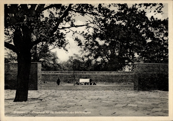 Postcard Hanseatic City of Bremen, Memorial to the Fallen of the World War