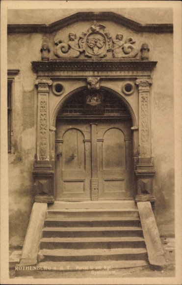 Ak Rothenburg ob der Tauber Mittelfranken, Eingangstür, Stufen, Verzierungen, Rothenburg