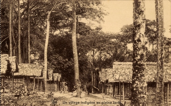 Ak Matadi Kongo Zaire, Un village indigène en pleine forêt, Dorfansicht