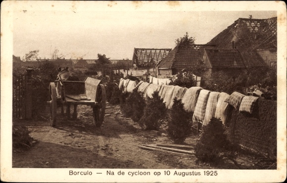 Postcard Borculo Gelderland, after the cyclone 1925, street section, worn roofs, laundry