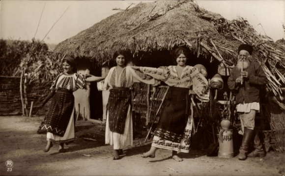 Postcard Romania, Romanian Peasants, Dance to Flute Music