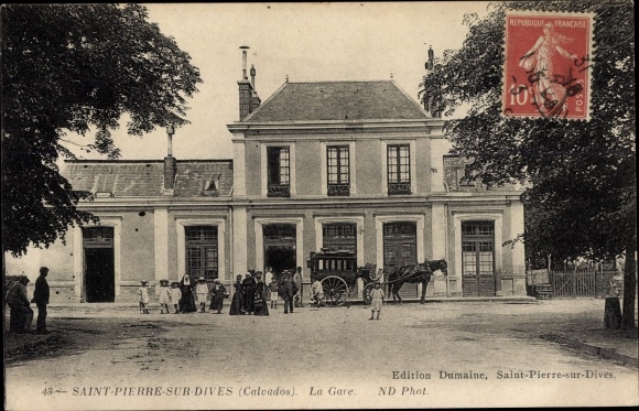 Postcard Saint Pierre sur Dives Calvados, The Train Station