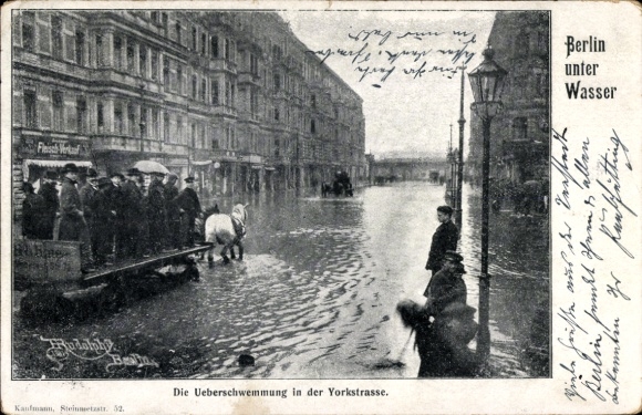 Postcard Berlin Schöneberg, Flooding in Yorckstraße