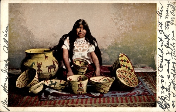 Postcard USA, Indian woman with baskets, Photochromic Detroit Publishing Company
