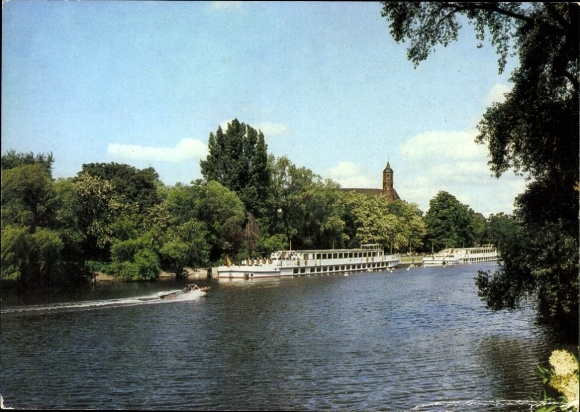 Postcard Brandenburg an der Havel, view over the Havel, Salzhofufer, color photo, trees, church