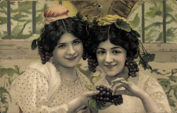 Chromo-Litho Two young women with grapes