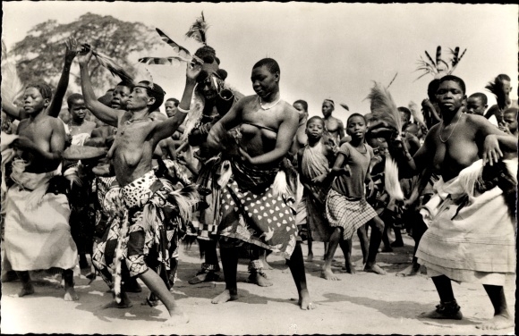PC Universal and International Exhibition Brussels 1958, Belgian Congo Mweka, Bakete Women