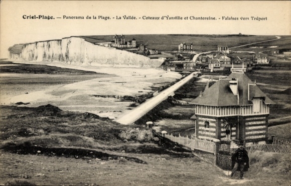 Ak Criel-sur-Mer Seine Maritime, panorama van het strand, vallei
