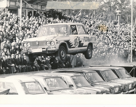 Photo Toljatti Russland, Wolga Automobil, Auto-Rodeo, Stuntmen