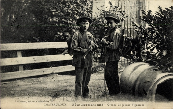 CPA Châteauroux Indre, Fête Berrichonne, Groupe de Jeunes Vignerons