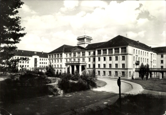 Ak Bad Berka in Thüringen, Zentralklinik für Lungenkrankheiten und Tuberkulose, historische Ar...