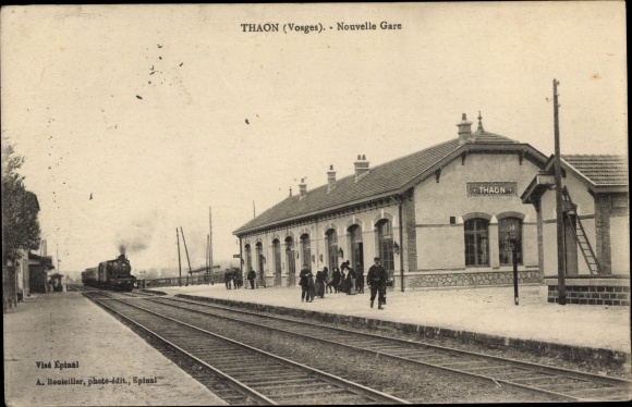 Postcard Thaon les Vosges, New Station