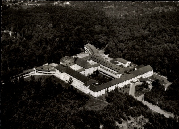 Ak Gerlingen in Württemberg, Fliegeraufnahme, Sanatorium