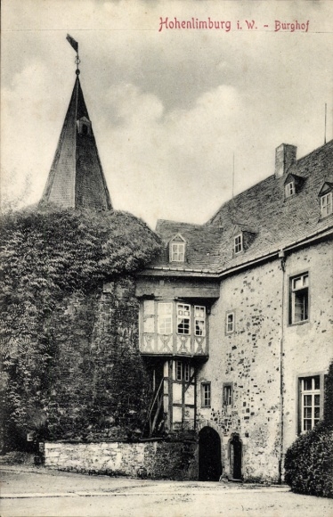 Ak Hohenlimburg Hagen in Westfalen, Burghof, Turm,  Architektur