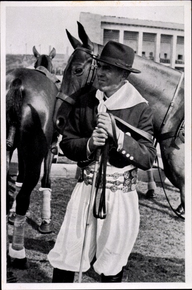Collective picture Olympia 1936, Mexican groom at the polo tournament