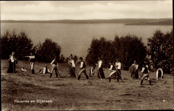 PC Sweden, Heuernte am Siljansee, Trachten