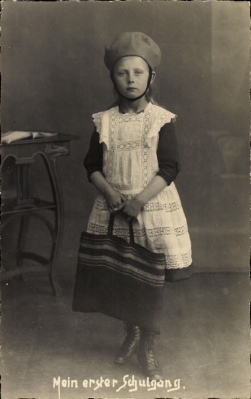 Photo Postcard school enrollment, girl in white apron, My first time at school