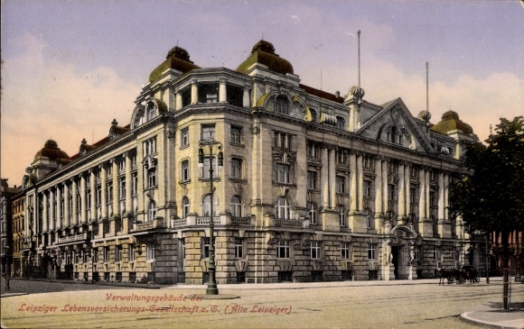 Postcard Leipzig in Saxony, administration building of the Leipzig Life Insurance Company