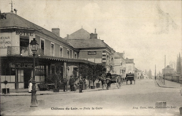 Postcard Chateau du Loir Sarthe, Pres la Gare, Hotel