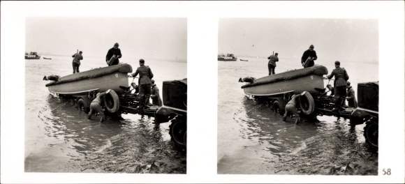 Stereo spatial image photo "The Battle in the West", No. 58, motorboat is brought into the water by pioneers