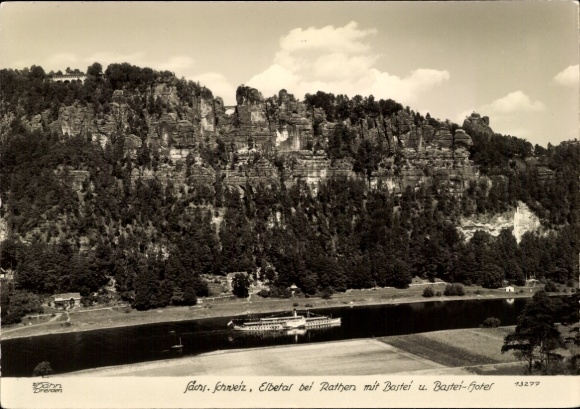 Ak Kurort Rathen im Elbsandsteingebirge, Elbetal mit Bastei und Bastei Hotel, Dampfer, Hahn 13277