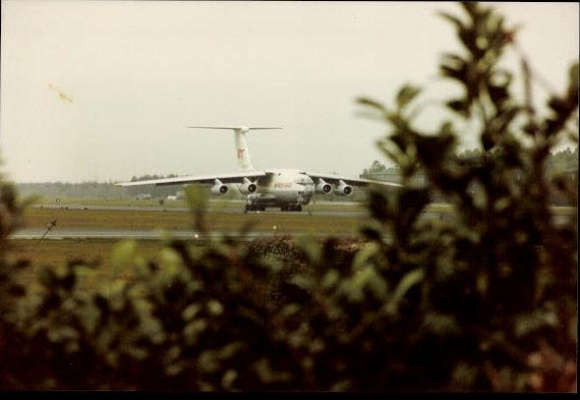 Set von 100 Fotos Flugzeuge und  Hubschrauber