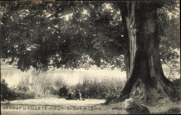 Postcard Cernay la Ville Yvelines, At the Edge of the Pond