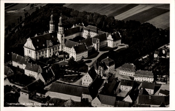 Ak Obermarchtal in Württemberg, Luftaufnahme von  Kloster, umliegende Landschaft