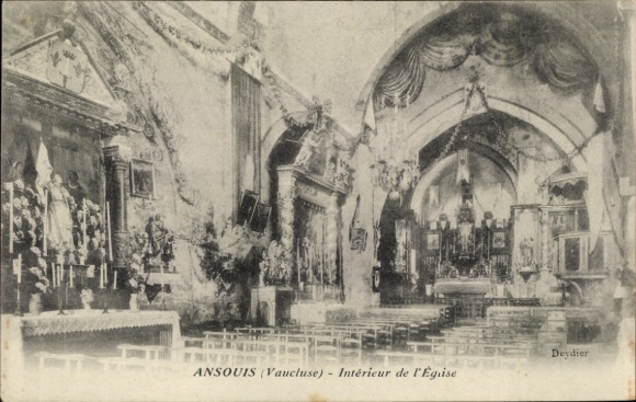 Ak Ansouis Vaucluse, Interieur der Kirche, Kunstwerke, Kirchenbänke