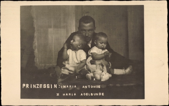 Photo Postcard Princess Maria Antonia and Maria Adelgunde of Hohenzollern-Sigmaringen, 1922