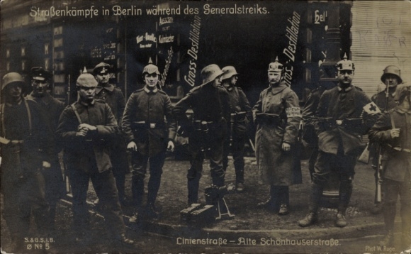 Ak Berlin, Straßenkämpfe während des Generalstreiks, Linienstraße, Alte Schönhauser Straße