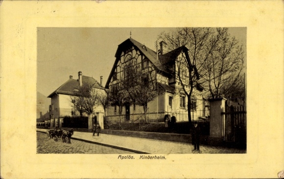 Postcard Apolda in Thuringia, children's home, architecture, trees, street