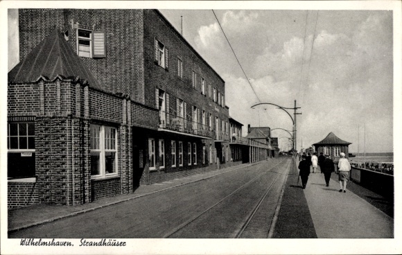 Picture Wilhelmshaven on the North Sea, beach houses, street, people, sea