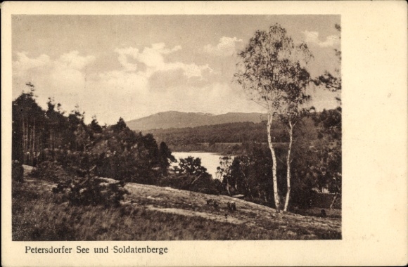 Postcard Petersdorf Bad Saarow in der Mark, Petersdorfer See, Soldatenberge