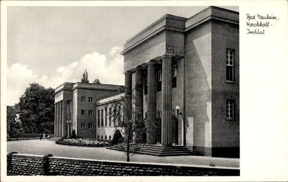Postcard Bad Nauheim in Hesse, building of the Perckhoff Institute, columned facade, garden