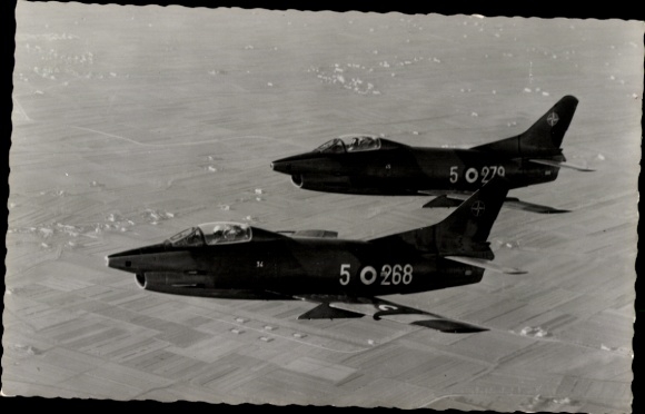 Postcard Italian military aircraft, Fiat G91R, 5268, 5279