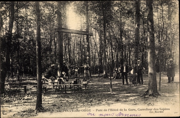 Ak Epinay sur Orge Essonne, Parc de L&#39;Hotel de la Gare, Carrefour des Sapins