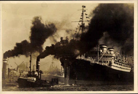 Postcard Hamburg, departure of the HAPAG express steamer St. Louis, tug Moorwärder