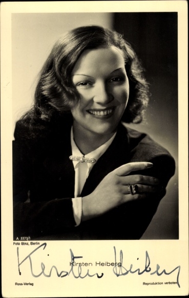 Postcard actress Kirsten Heiberg, portrait, Ross 3373/1, autograph